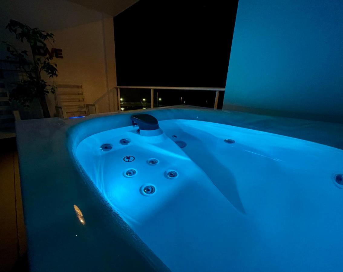 Sailor Lovers - Jacuzzi Fuerteventura Gran Tarajal Exteriör bild